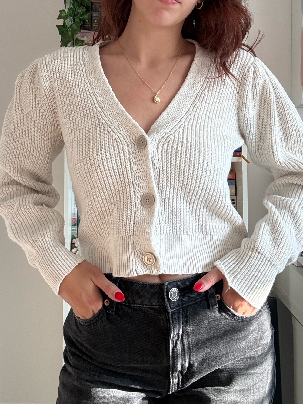 aerie Cream V-Neck Button Cropped Knit Cardigan